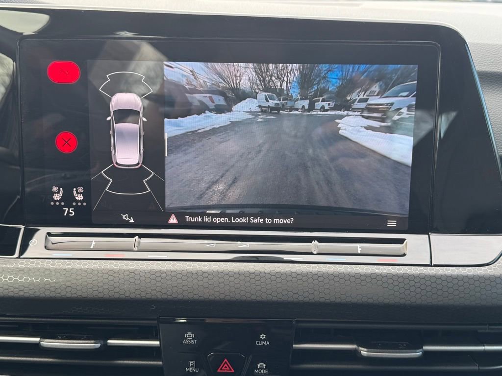 Used 2024 Volkswagen GTI SE w/ SE Leather Seats Package image 20