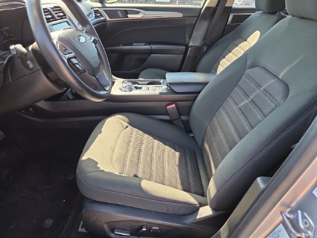 Certified 2020 Ford Fusion SE FWD image 23