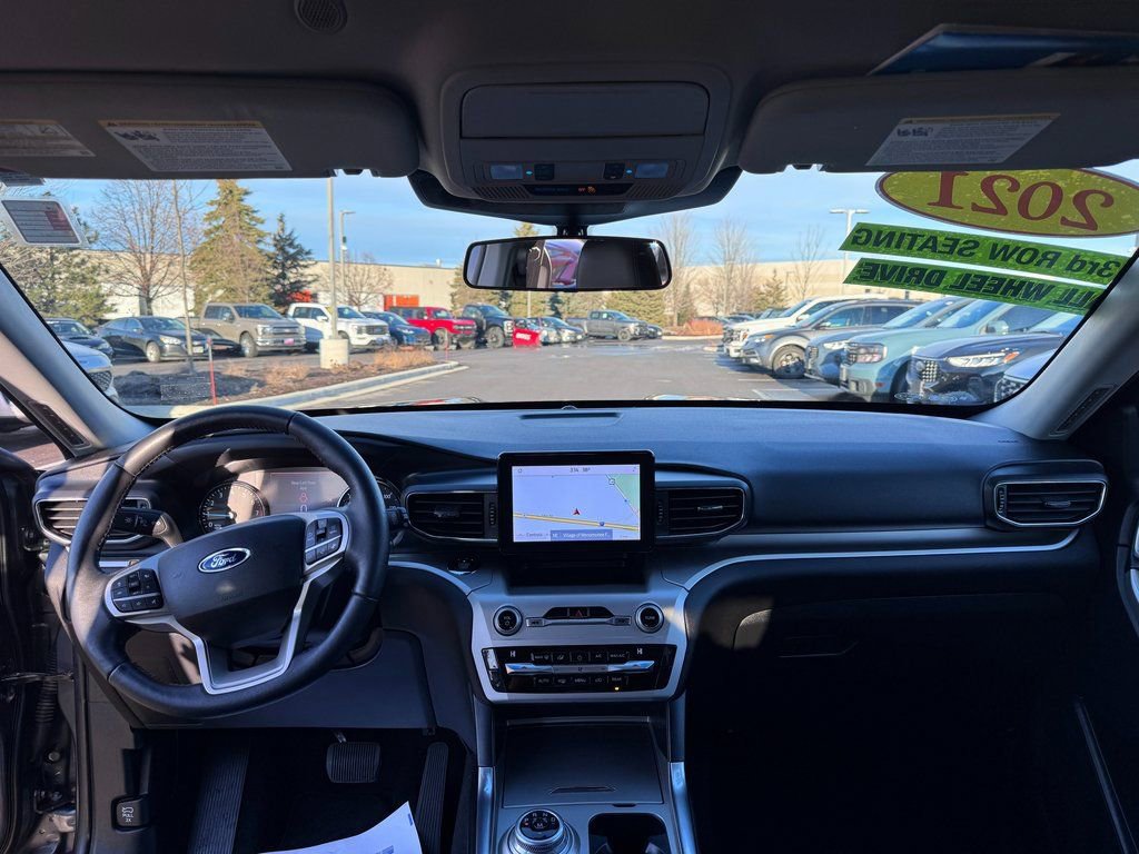 Certified 2021 Ford Explorer XLT w/ Equipment Group 202A image 28