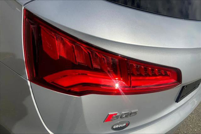 Used 2018 Audi SQ5 Premium Plus w/ Navigation Package image 28