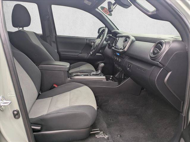 Used 2022 Toyota Tacoma TRD Sport w/ Technology Package AWD/4WD image 21