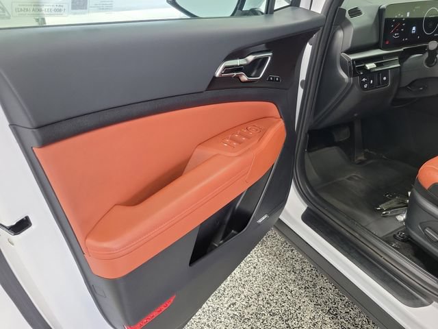 Used 2026 Kia Sportage SX AWD/4WD image 6