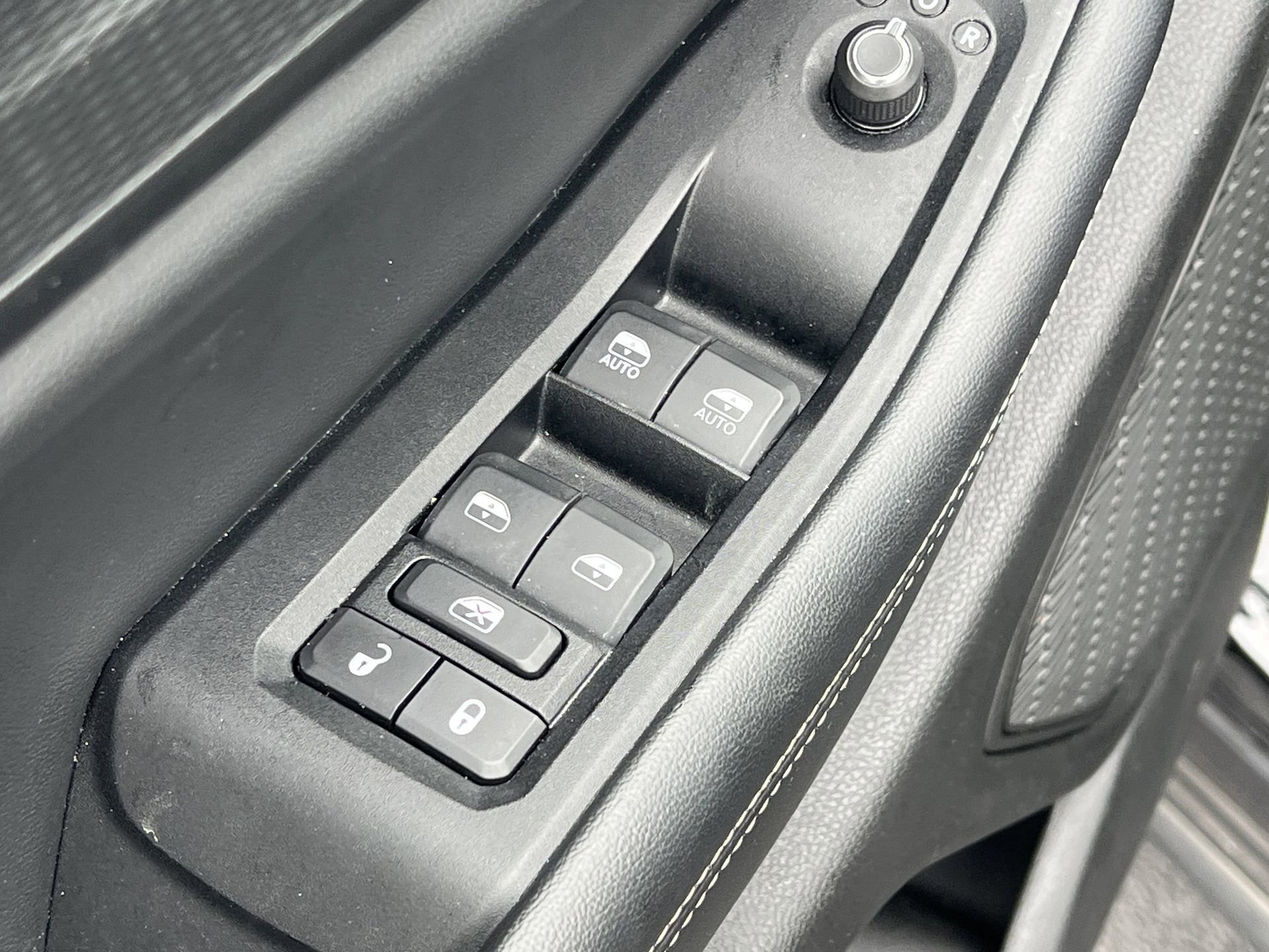 Used 2024 Jeep Grand Cherokee L Altitude image 21