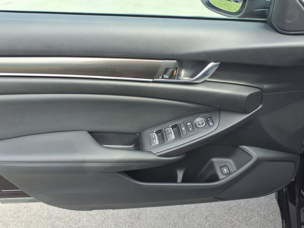 Used 2022 Honda Accord Sport image 10