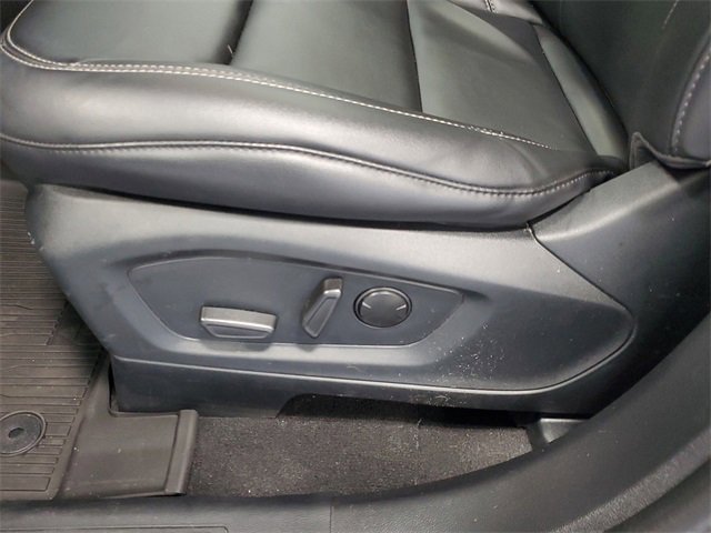 Certified 2023 Ford Explorer XLT w/ Equipment Group 202A image 9