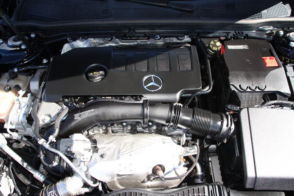 Used 2023 Mercedes-Benz CLA 250 image 29