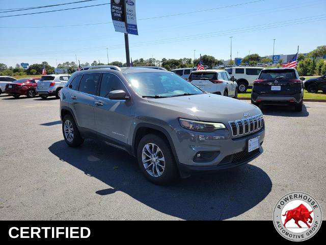 Used 2020 Jeep Cherokee Latitude Plus w/ Cold Weather Group AWD/4WD image 9