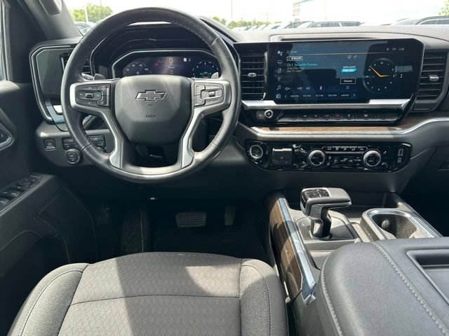 Used 2022 Chevrolet Silverado 1500 RST w/ Max Trailering Package AWD/4WD image 10