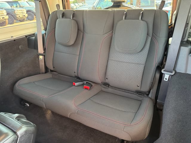 Used 2021 Jeep Wrangler Rubicon AWD/4WD image 14