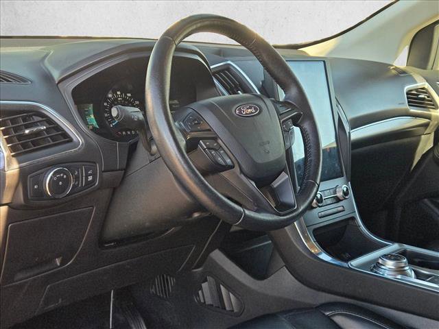 Certified 2022 Ford Edge Titanium image 9