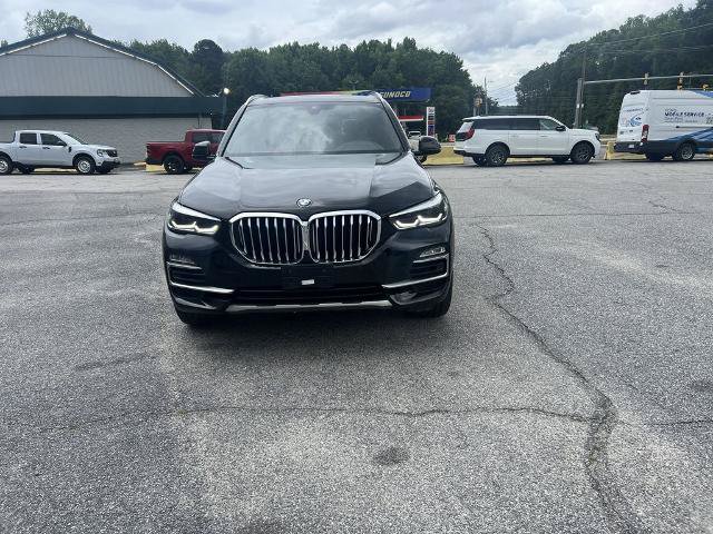 Used 2019 BMW X5 xDrive40i w/ Convenience Package AWD/4WD image 2