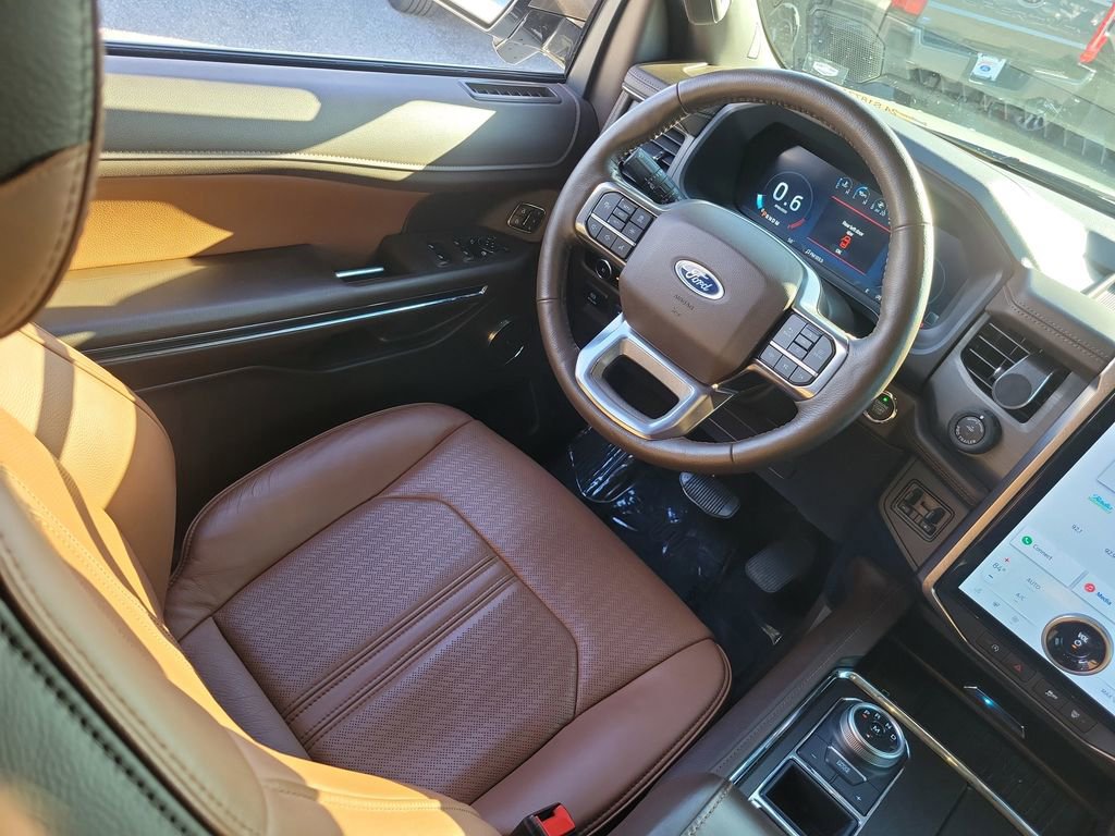 Certified 2024 Ford Expedition King Ranch image 18