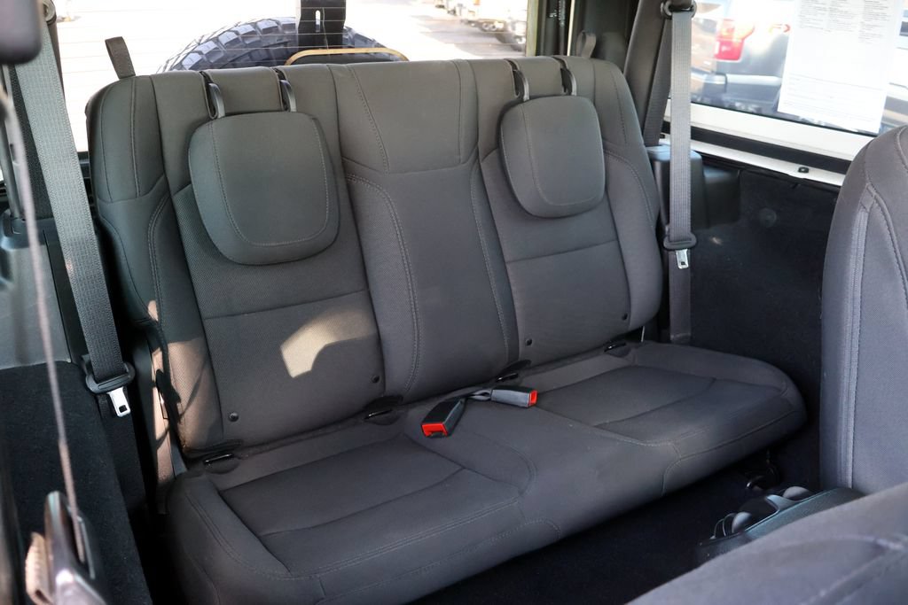 Used 2019 Jeep Wrangler Sport AWD/4WD image 24