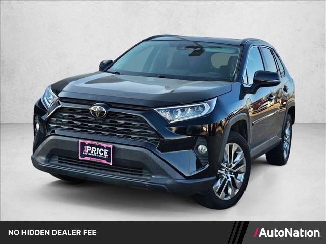 Used 2020 Toyota RAV4 XLE Premium FWD image 1