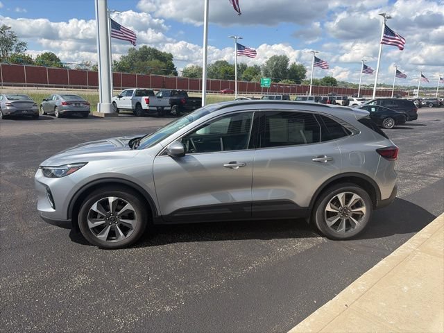Certified 2023 Ford Escape Platinum AWD/4WD image 5