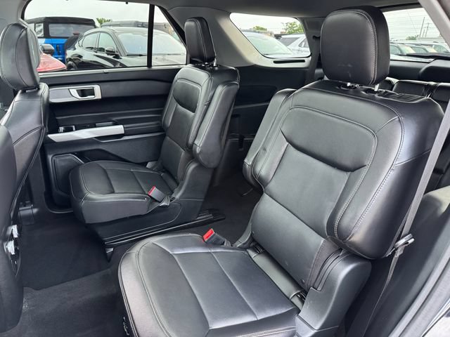 Certified 2024 Ford Explorer Limited w/ Equipment Group 301A AWD/4WD image 16