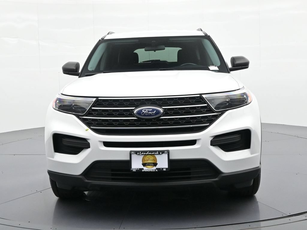 Certified 2022 Ford Explorer XLT AWD/4WD image 3