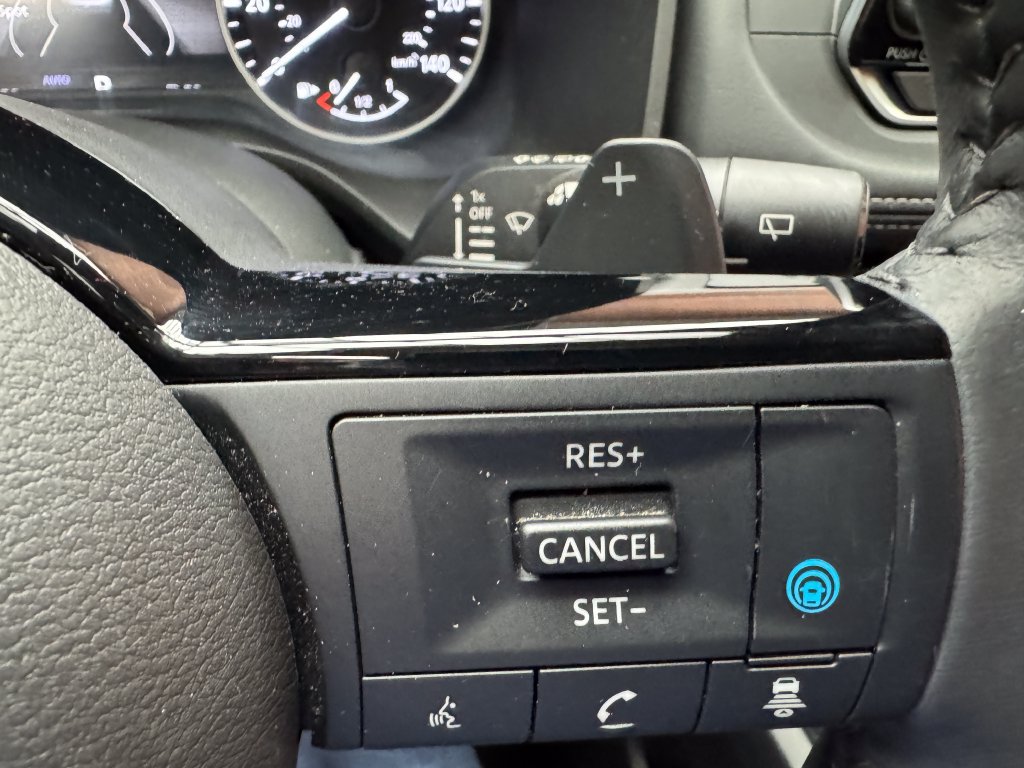 Used 2023 Nissan Rogue SV w/ SV Premium B Package AWD/4WD image 16