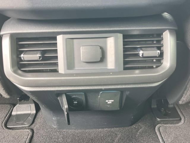 Certified 2024 Ford F150 XLT w/ Equipment Group 302A MID image 17