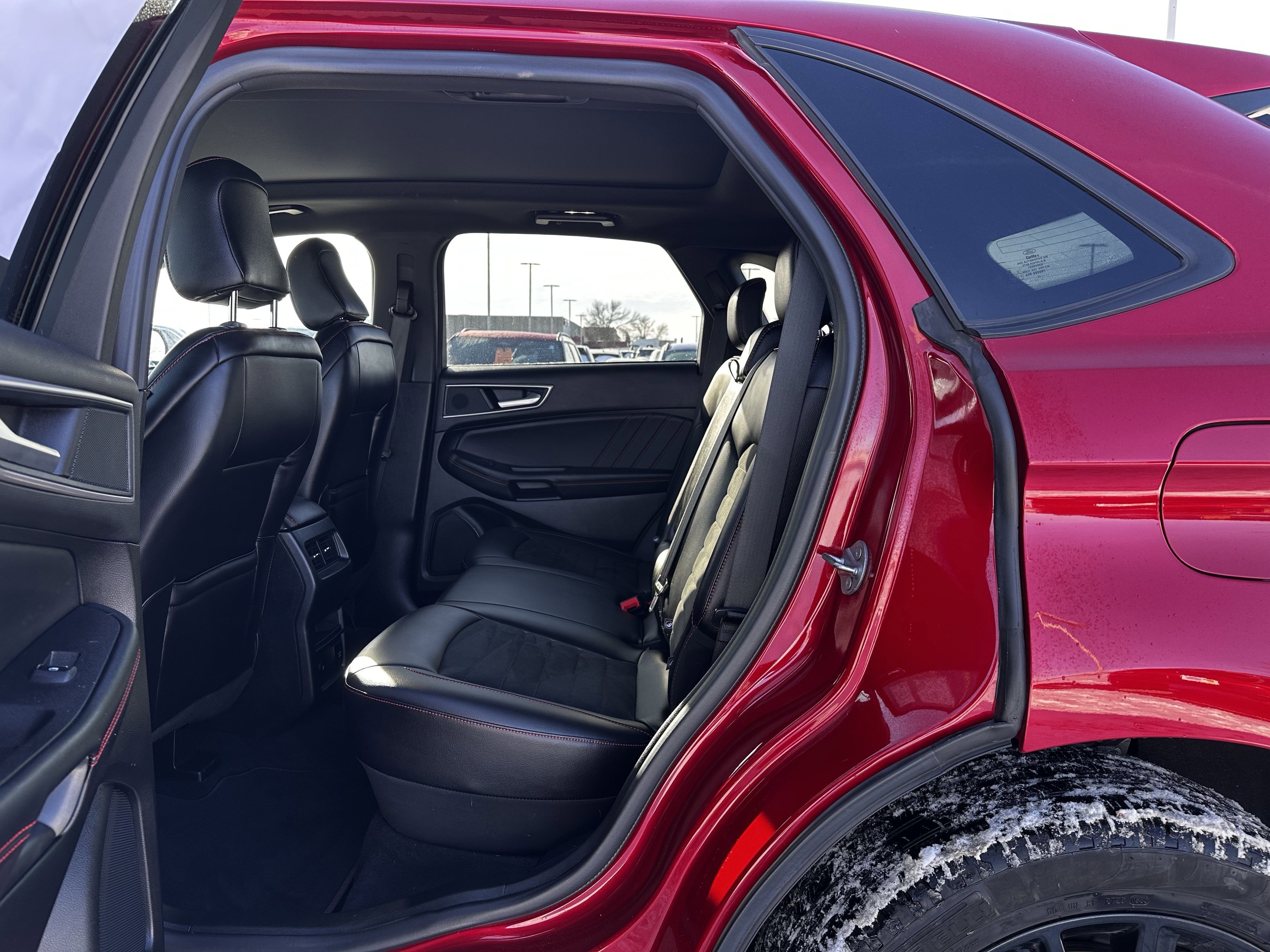 Certified 2024 Ford Edge ST-Line image 19