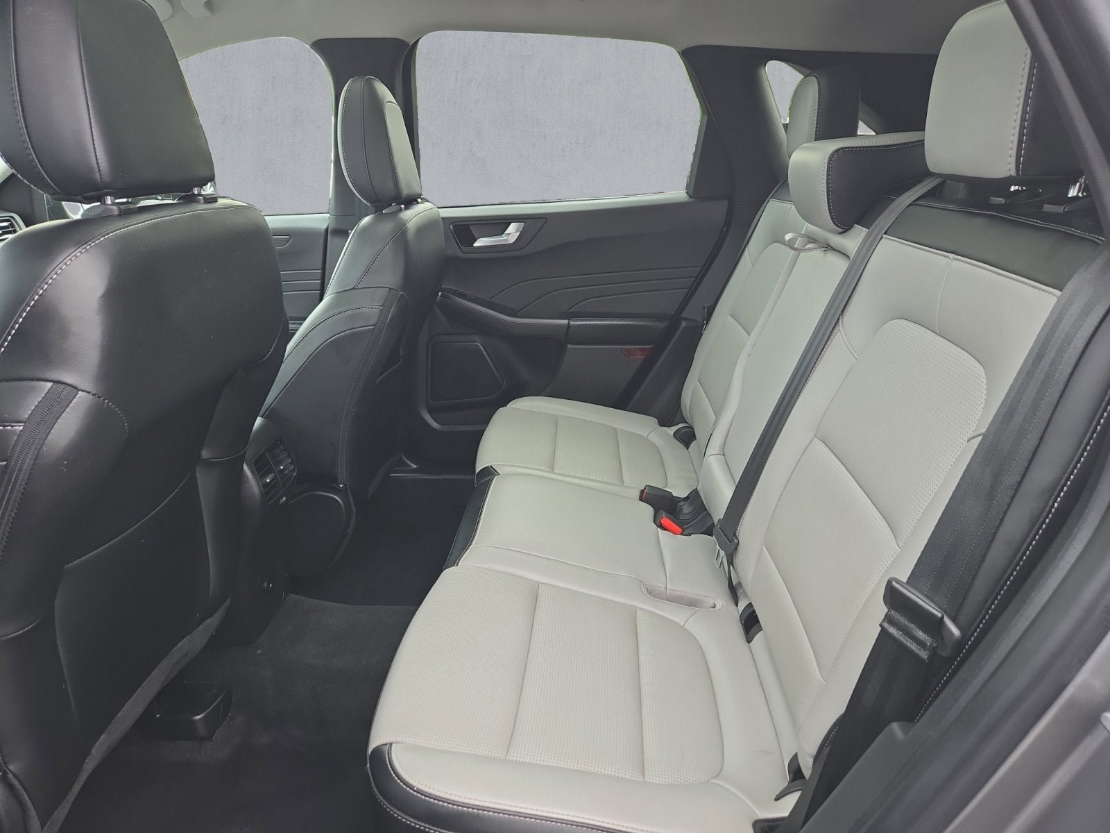 Certified 2023 Ford Escape Platinum AWD/4WD image 23