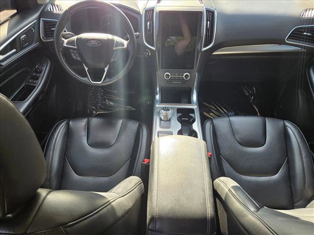 Certified 2022 Ford Edge Titanium AWD/4WD image 14
