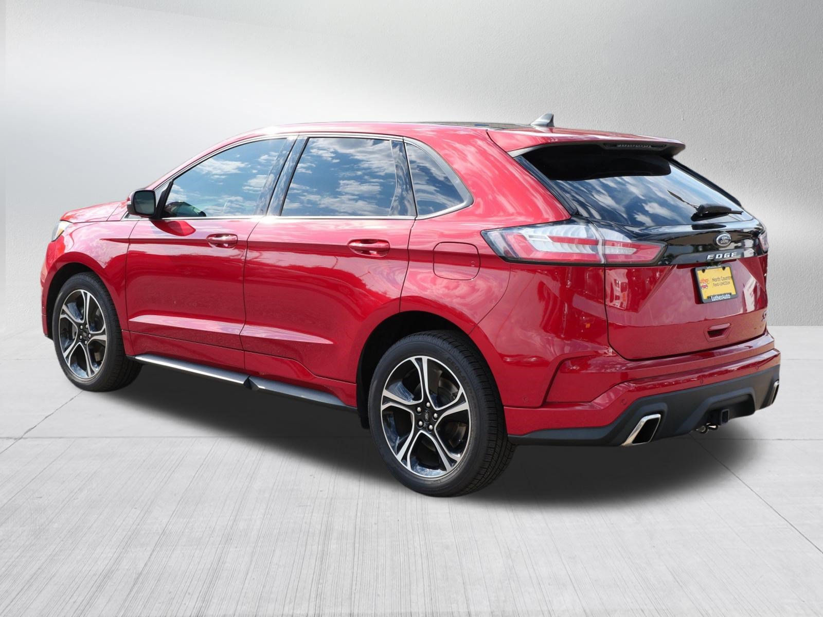 Certified 2022 Ford Edge ST w/ Equipment Group 401A AWD/4WD image 5
