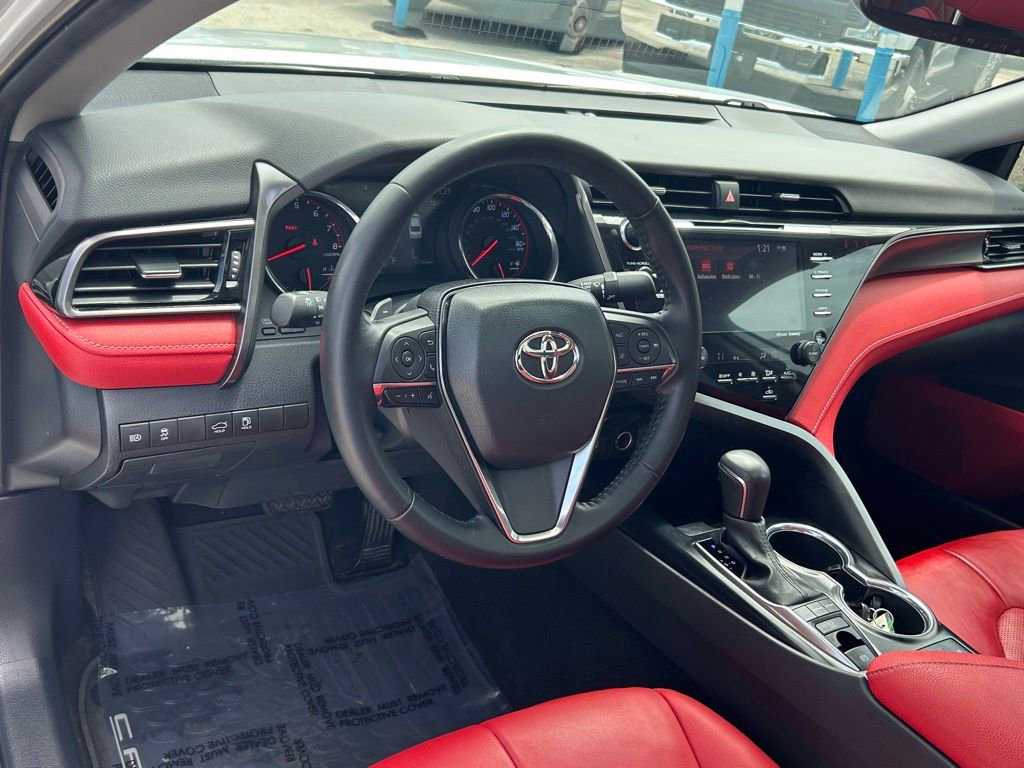 Used 2020 Toyota Camry XSE image 32