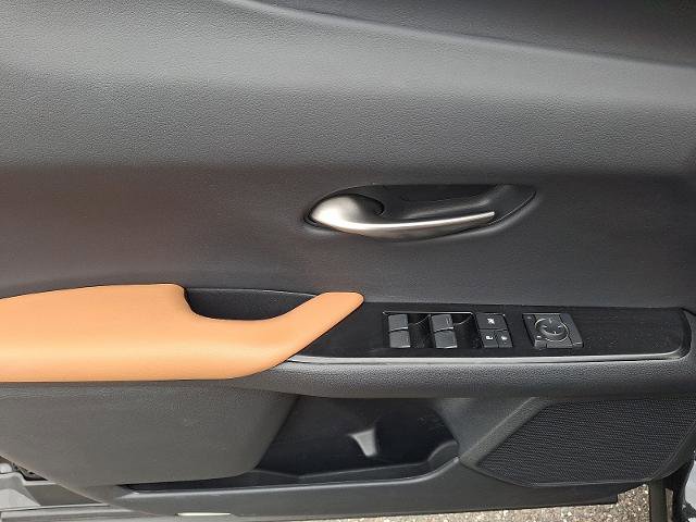 Used 2020 Lexus UX 250h w/ Accessory Package image 12