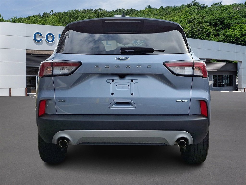 Certified 2022 Ford Escape SE w/ Convenience Package image 3