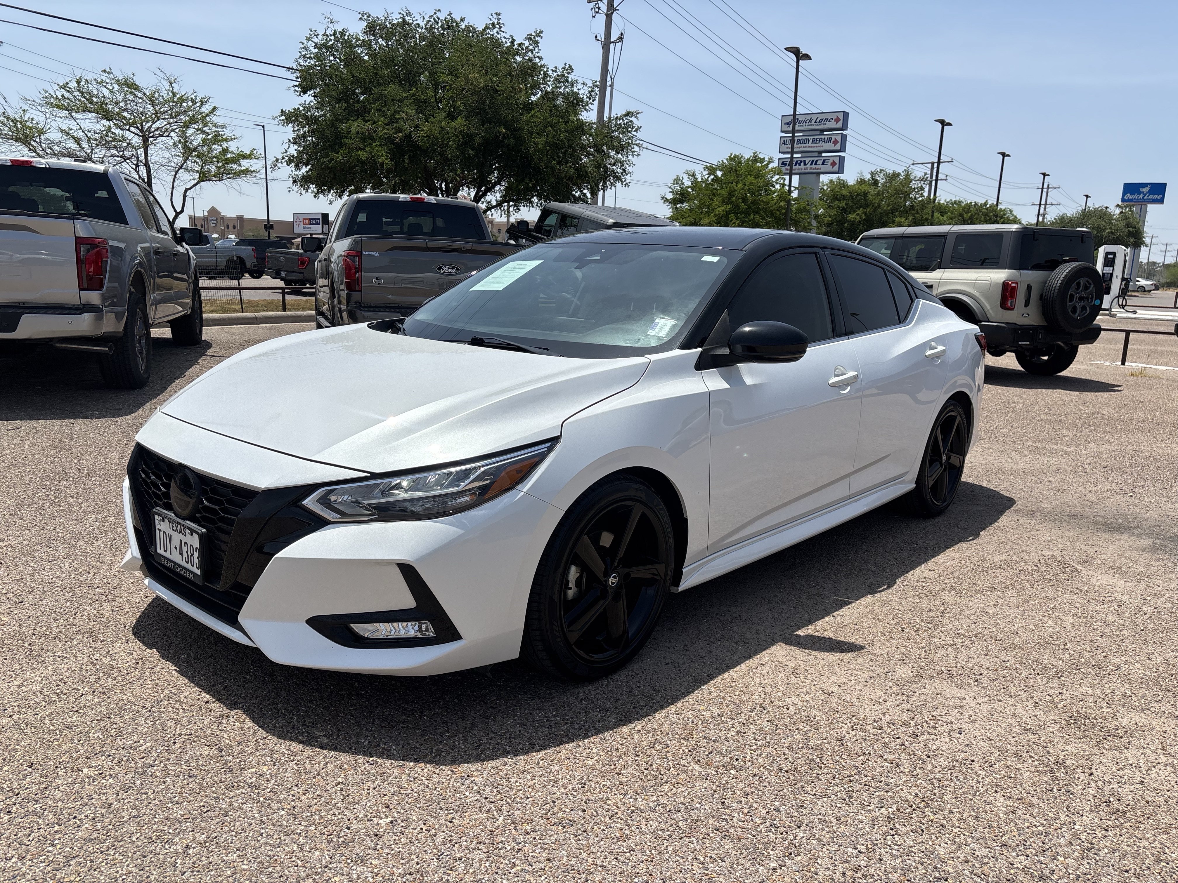 Used 2023 Nissan Sentra SR w/ Midnight Edition Package FWD image 1
