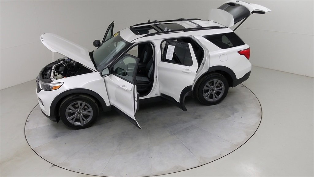Certified 2023 Ford Explorer XLT w/ Equipment Group 202A image 58
