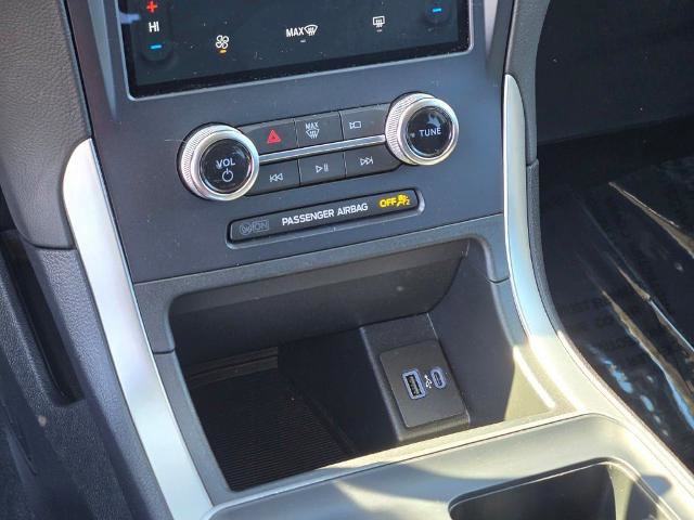 Certified 2024 Ford Edge SE w/ Black Appearance Package image 26