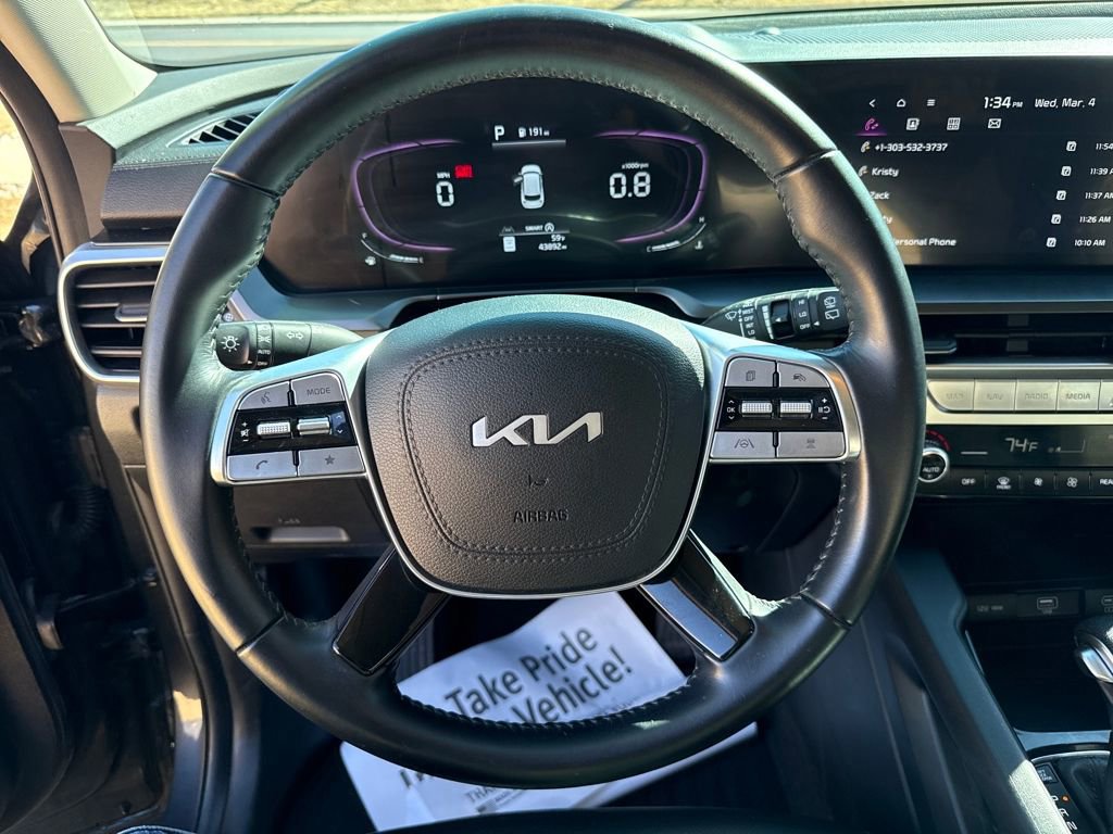 Used 2024 Kia Telluride LX image 16