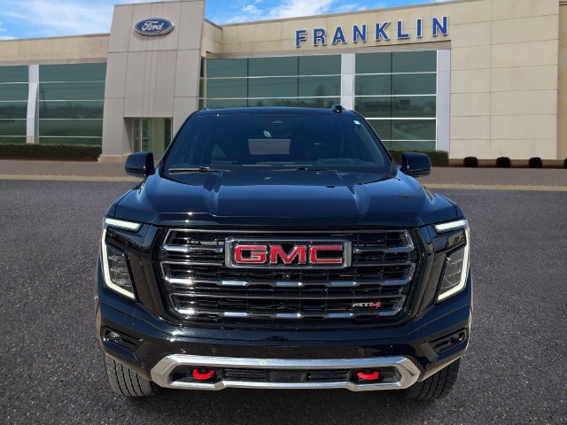 Used 2025 GMC Yukon XL AT4 w/ AT4 Premium Package AWD/4WD image 2