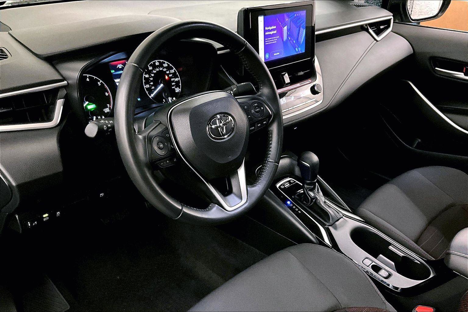 Used 2024 Toyota Corolla SE image 12