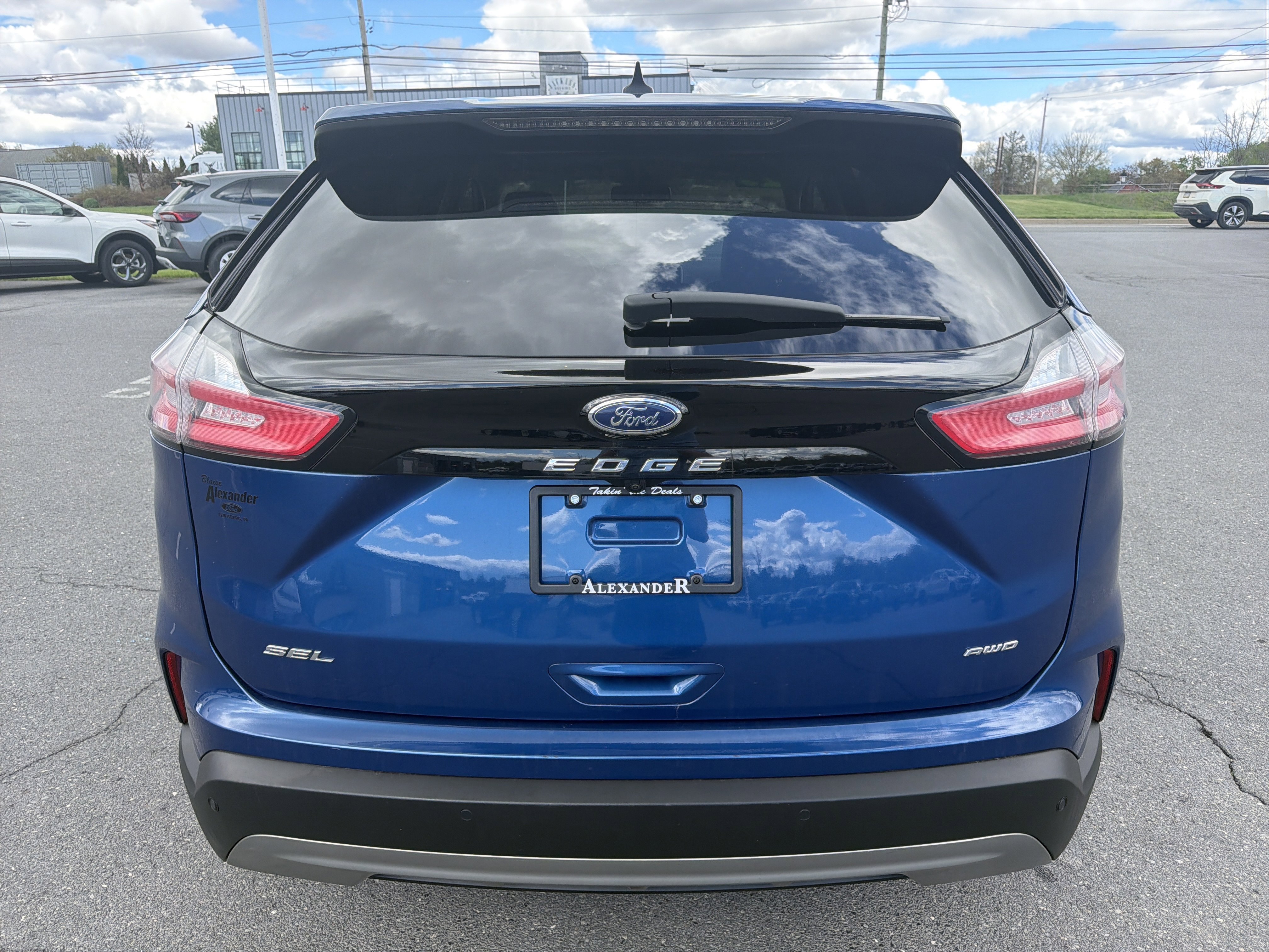 Certified 2023 Ford Edge SEL AWD/4WD image 4