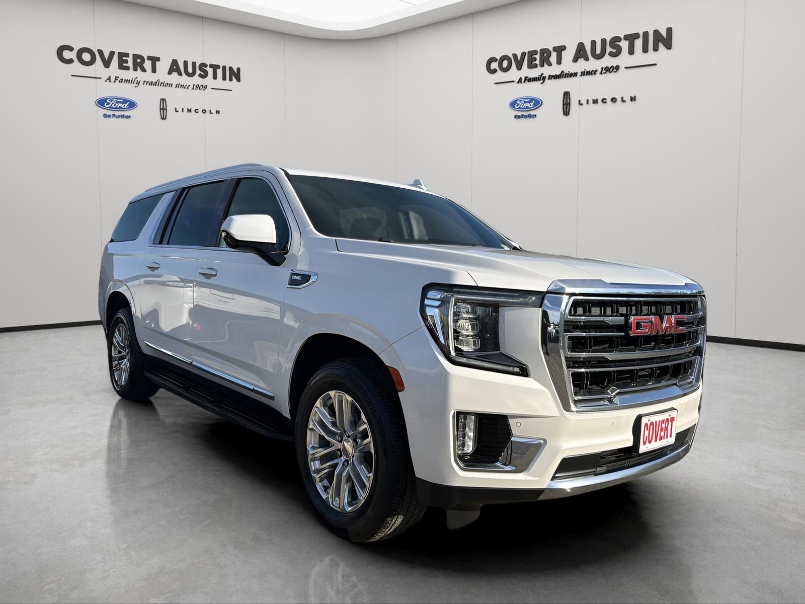 Used 2023 GMC Yukon XL SLT image 4