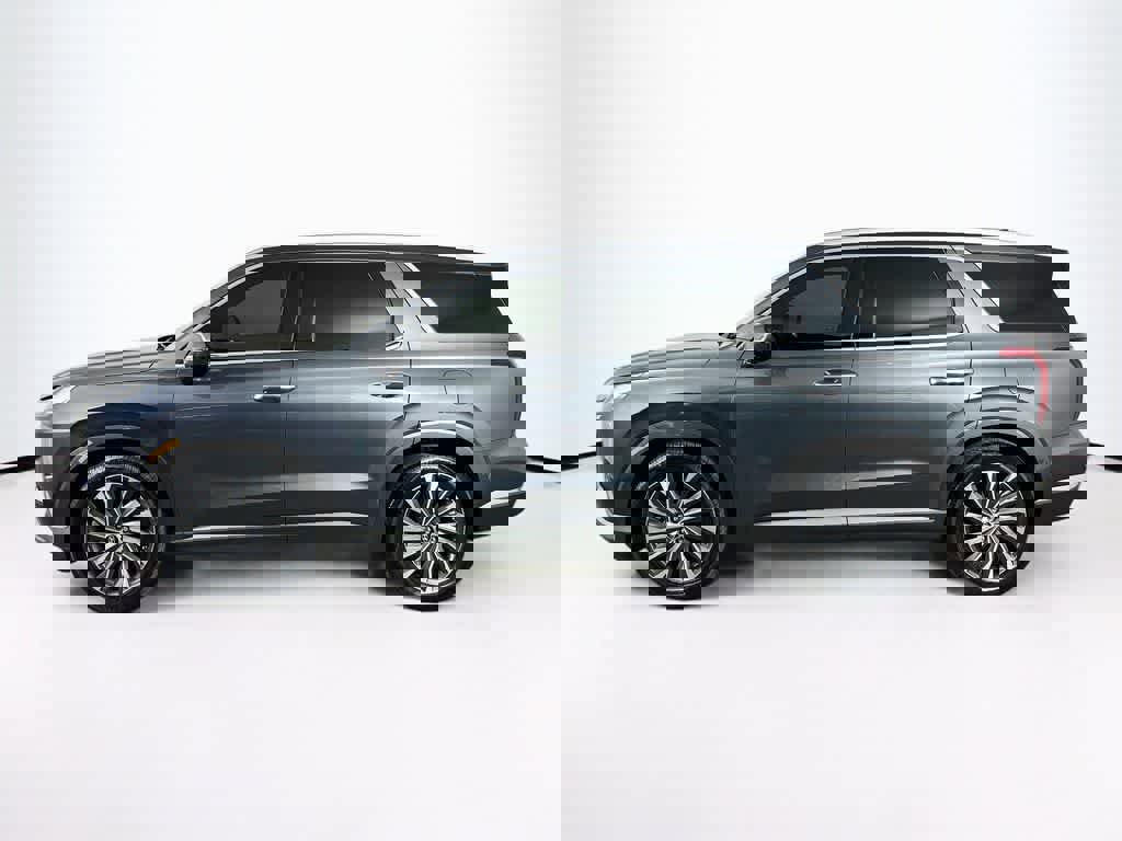Used 2024 Hyundai Palisade Calligraphy FWD image 3