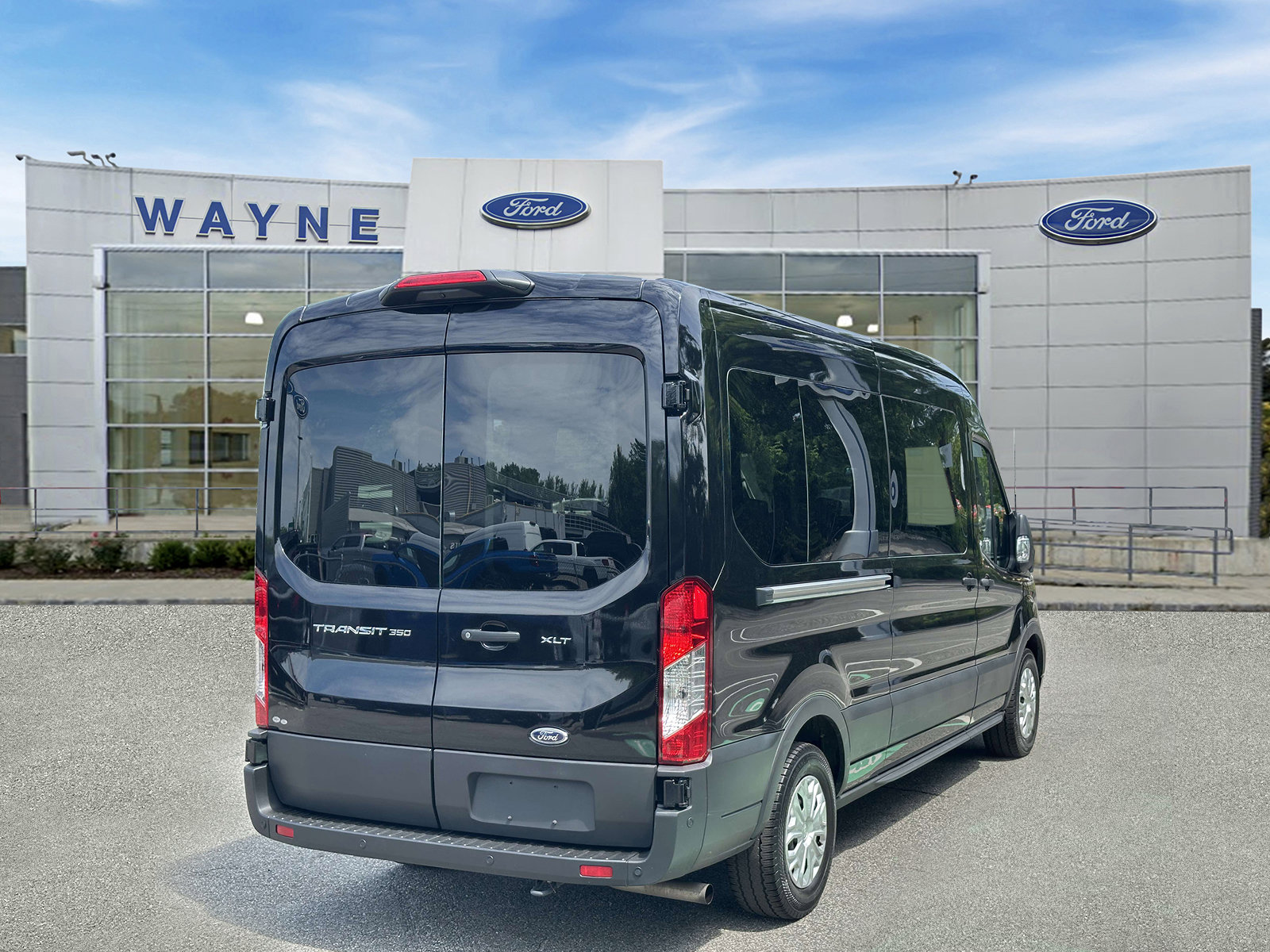 Certified 2025 Ford Transit 350 XLT RWD image 5