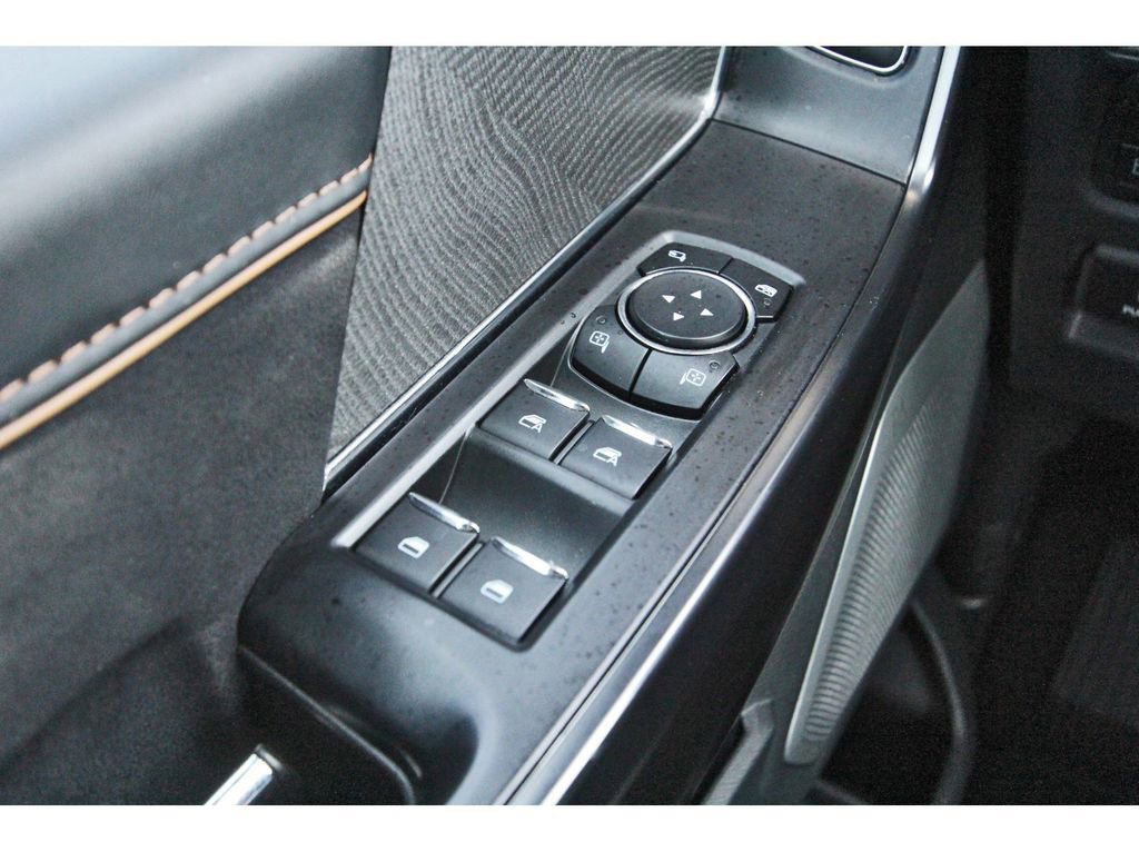 Certified 2023 Ford F150 Platinum w/ Equipment Group 701A High image 19