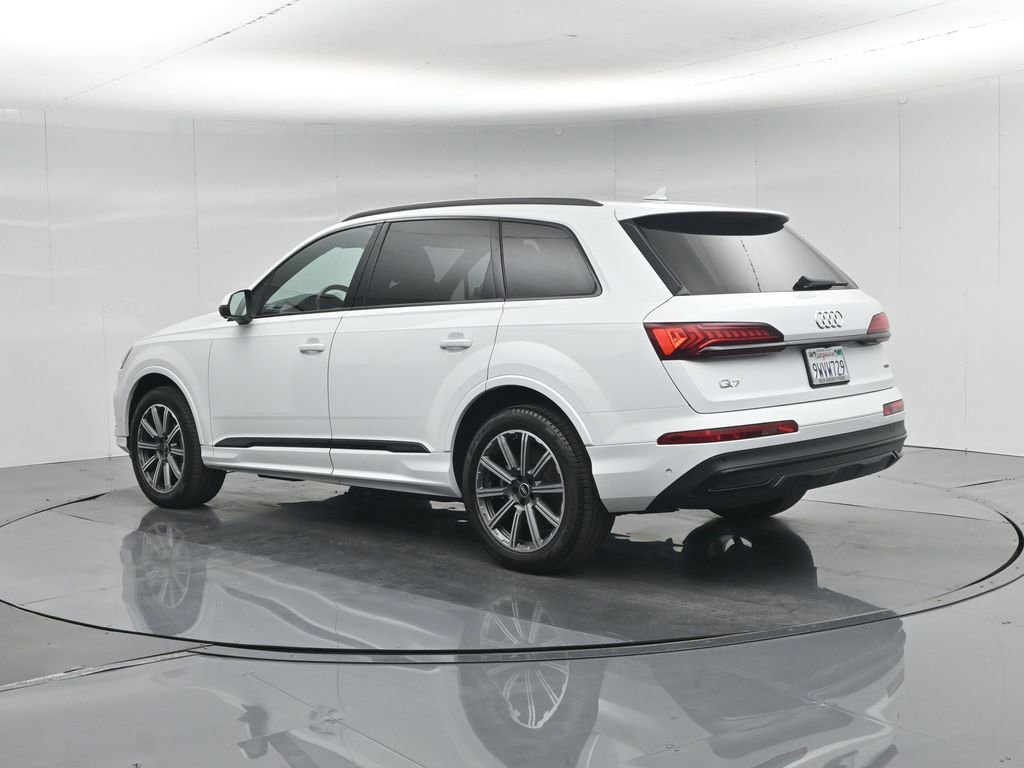 Used 2022 Audi Q7 2.0T Premium Plus w/ Premium Plus Package AWD/4WD image 28