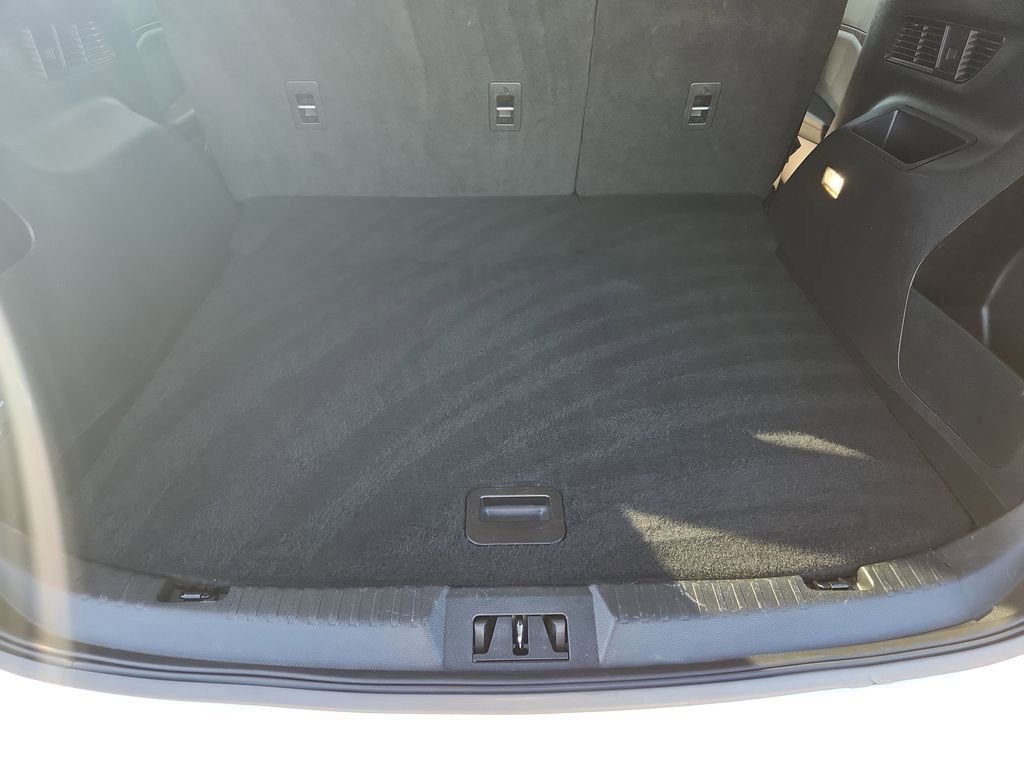 Certified 2024 Ford Edge SEL image 21