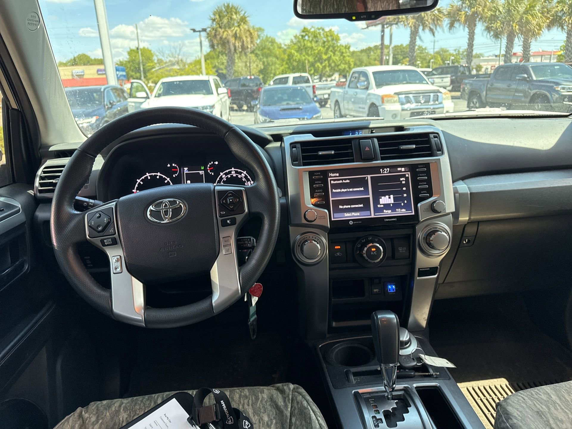 Used 2020 Toyota 4Runner SR5 AWD/4WD image 12