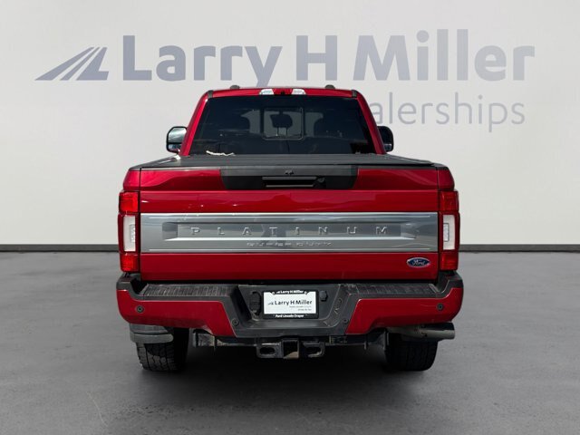 Certified 2022 Ford F350 Platinum AWD/4WD image 3