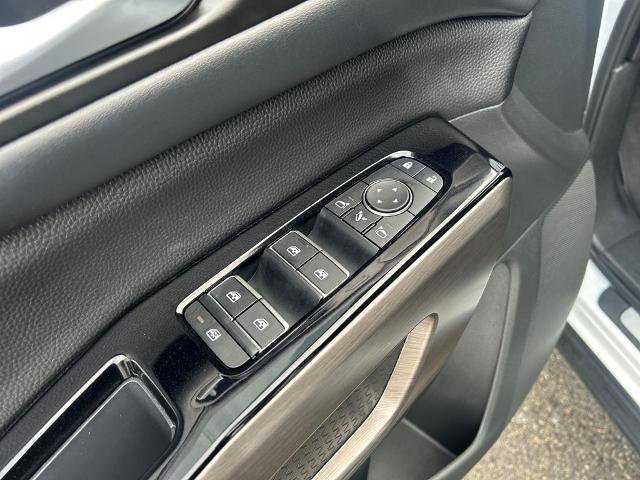 Used 2025 Nissan Pathfinder Platinum w/ Cargo Package image 20