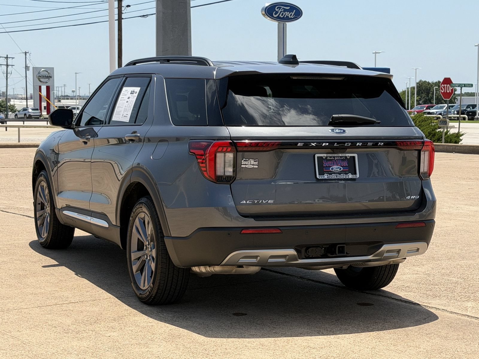 Certified 2025 Ford Explorer Active w/ Active Comfort Package AWD/4WD image 6