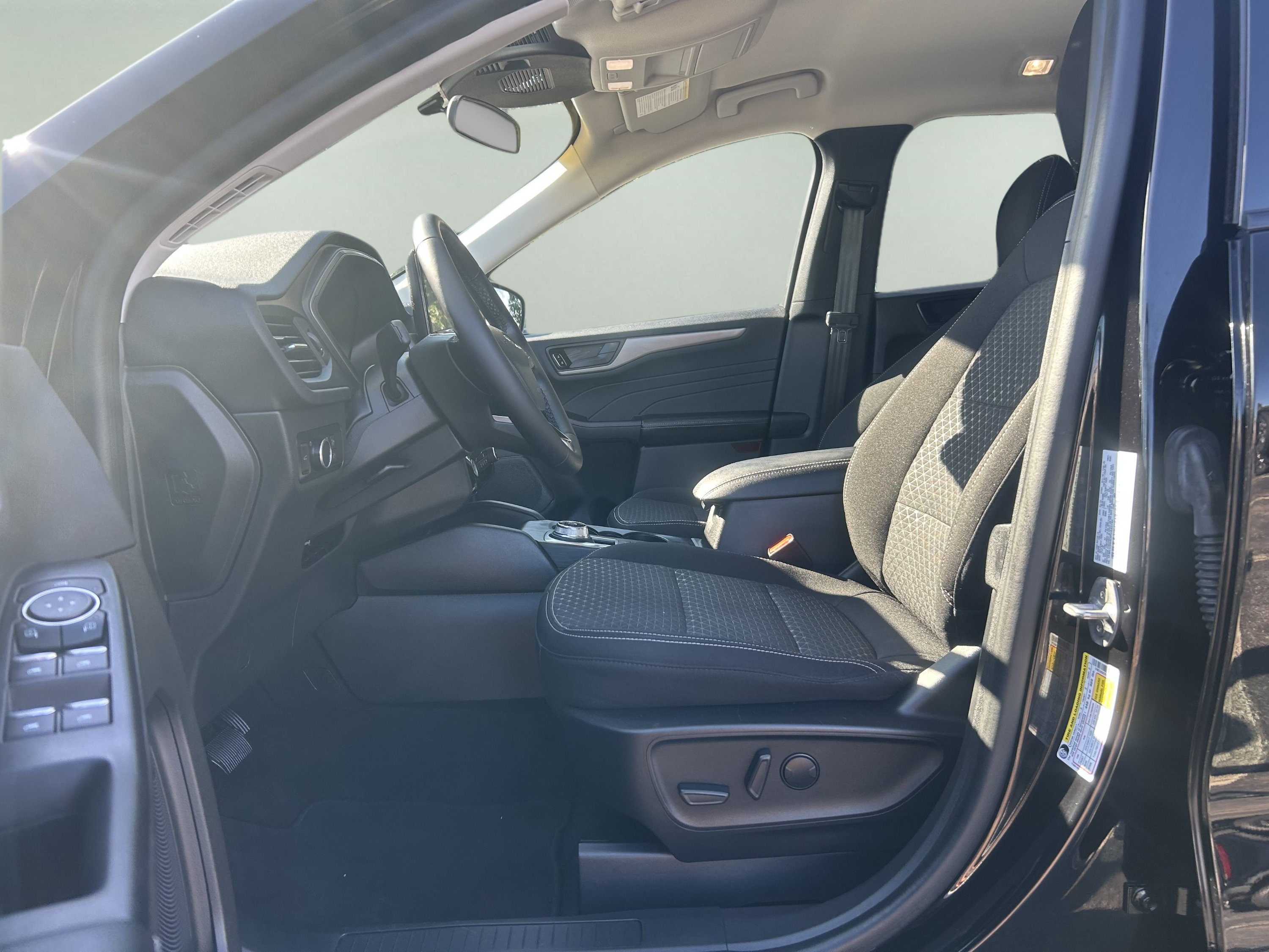 Certified 2023 Ford Escape Active w/ Tech Pack #1 AWD/4WD image 9