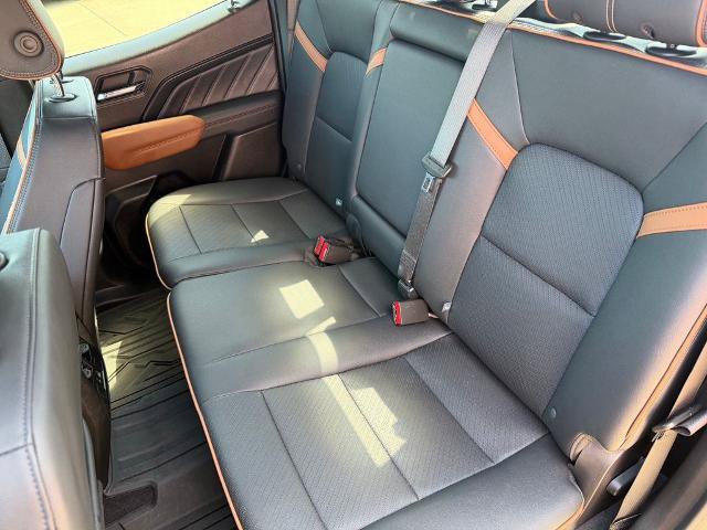 Used 2024 GMC Canyon AT4 w/ AT4 Premium Package AWD/4WD image 13