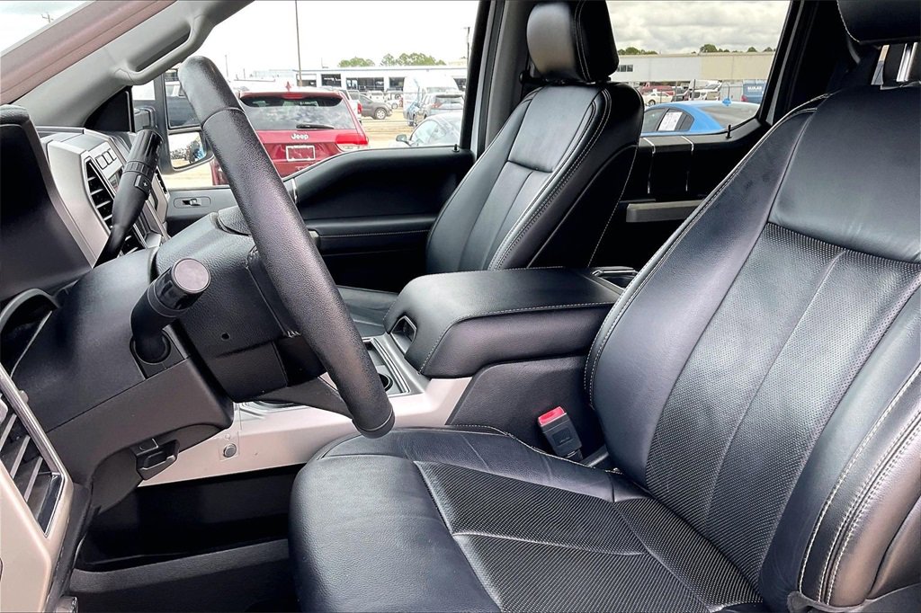 Certified 2020 Ford F250 Lariat w/ Lariat Value Package image 18